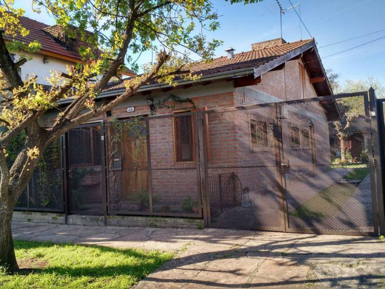 Foto Casa en Venta en El Palomar, Buenos Aires - U$D 210.000 - CAV26688 - BienesOnLine