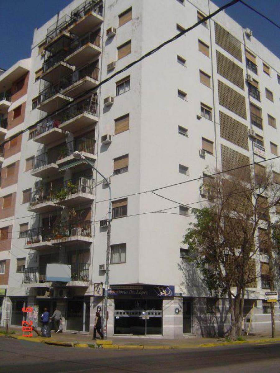 Foto Departamento en Venta en Lanus Oeste, Buenos Aires - U$D 110.000 - DEV104914 - BienesOnLine