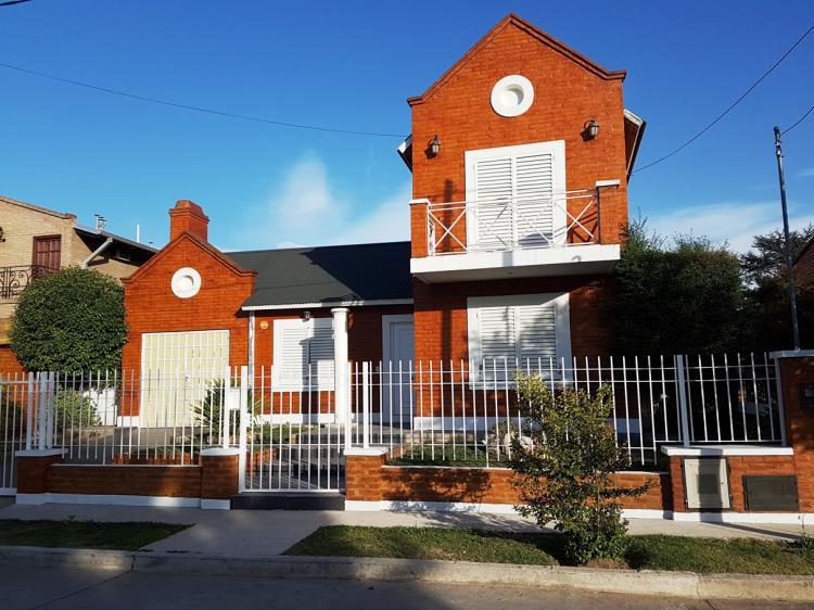 Foto Casa en Venta en VILLA DEL LAGO, CARLOS PAZ, Villa Carlos Paz, Cordoba - U$D 250.000 - CAV99198 - BienesOnLine