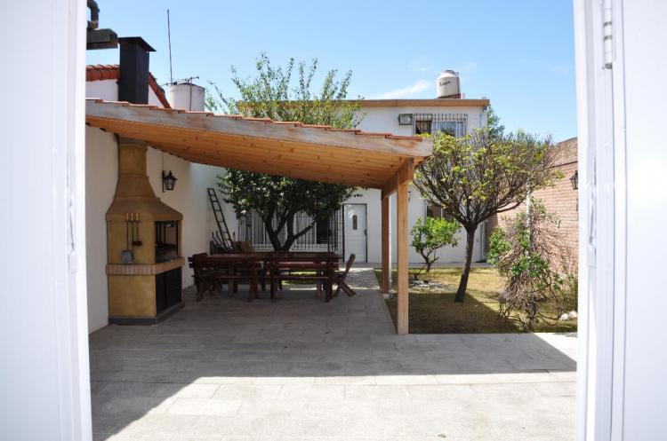 Foto Casa en Venta en Caseros, Buenos Aires - U$D 150.000 - CAV95689 - BienesOnLine