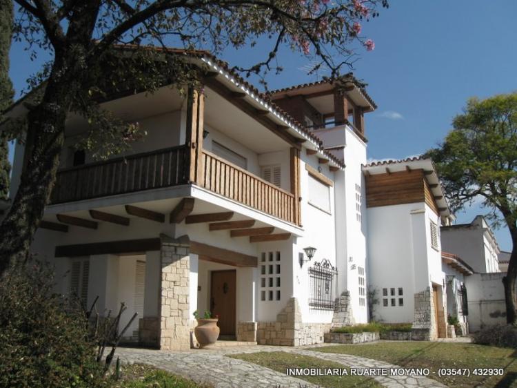 Foto Casa en Venta en Alta Gracia, Cordoba - U$D 450.000 - CAV39286 - BienesOnLine