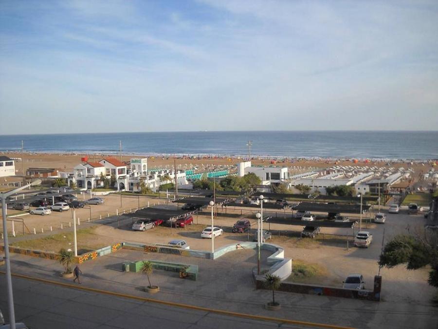 Foto Departamento en Alquiler por temporada en Zona Playa, Necochea, Buenos Aires - $ 1.800 - DET104118 - BienesOnLine