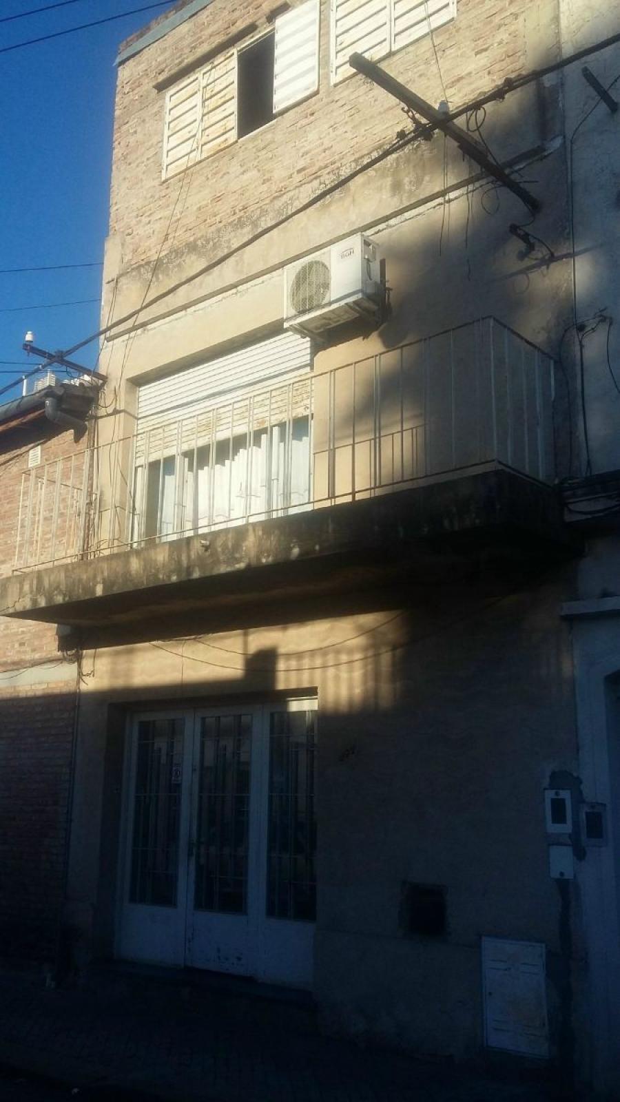 Foto Casa en Venta en Echesortu, Rosario, Santa Fe - U$D 75.000 - CAV105901 - BienesOnLine