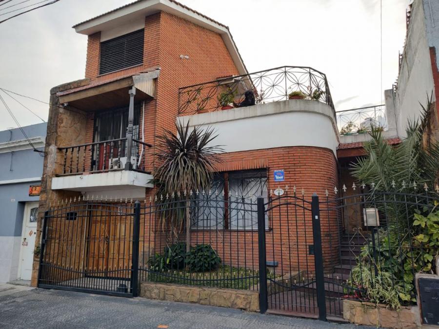Foto Casa en Venta en gerli, gerli, Buenos Aires - U$D 170.000 - CAV114090 - BienesOnLine