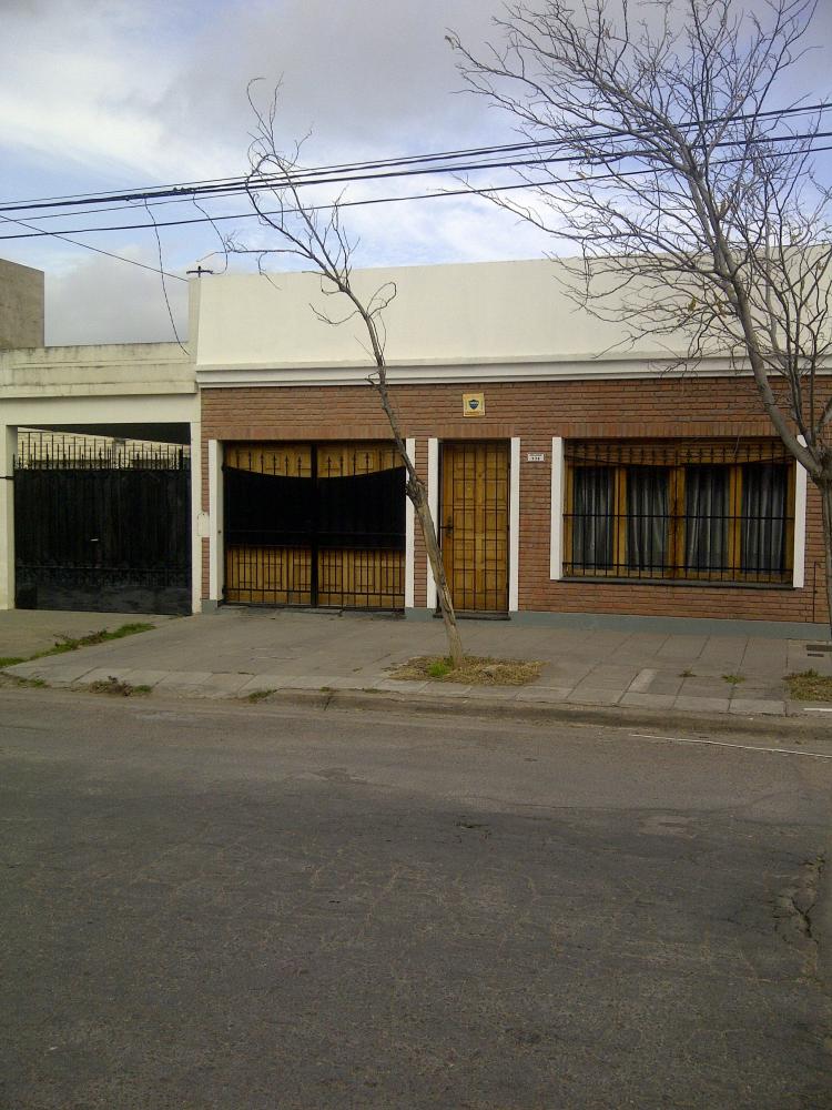 Foto Casa en Alquiler en Bahia Blanca, Buenos Aires - $ 25.000 - CAA99440 - BienesOnLine