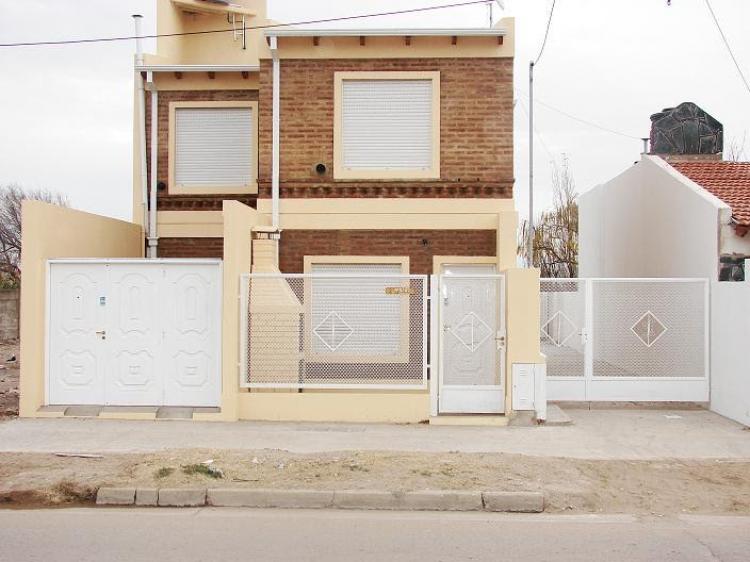 Foto Casa en Alquiler en Bahia Blanca, Buenos Aires - $ 11.500 - CAA99441 - BienesOnLine