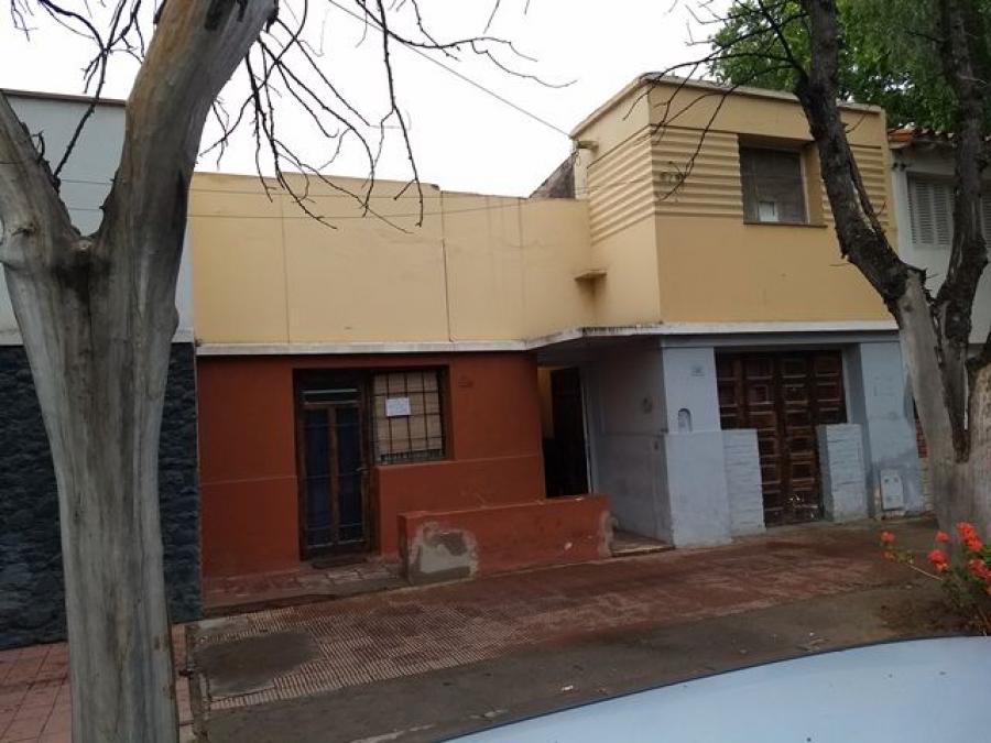 Foto Casa en Venta en Ciudad, San Rafael, Mendoza - $ 3.200.000 - CAV102318 - BienesOnLine