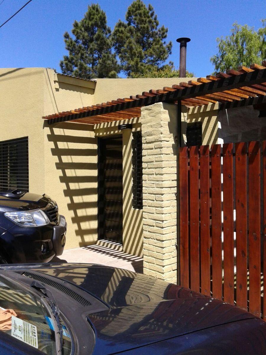 Foto Casa en Venta en EL CARAMELO, Ingreso Villa Amelia - Alvarez, Santa Fe - U$D 57.000 - CAV102189 - BienesOnLine