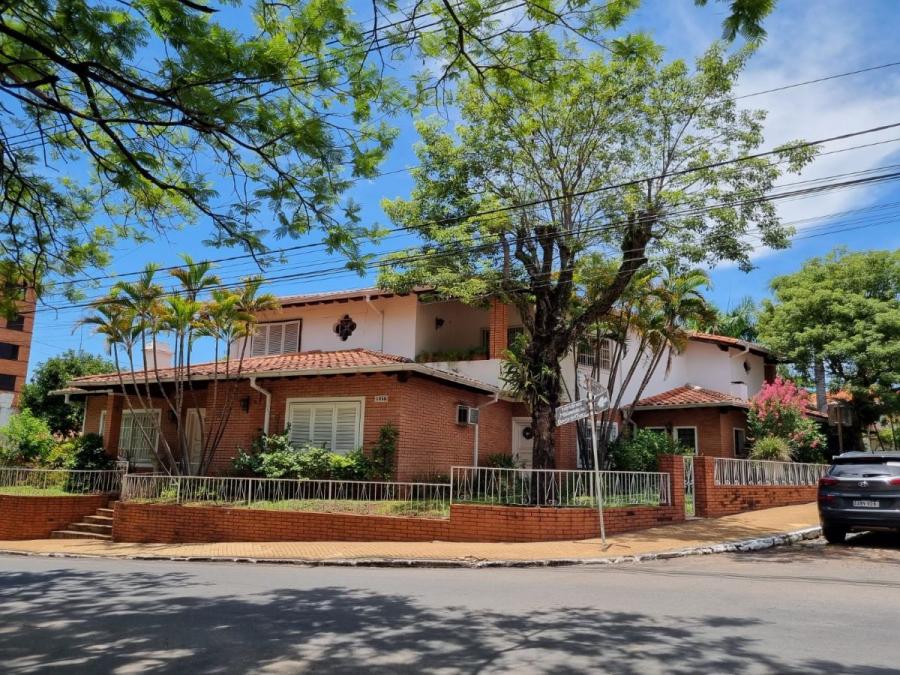 Foto Casa en Venta en Barrio Las Mercedes, Las Mercedes, Asunción - U$D 420.000 - CAV2480 - BienesOnLine