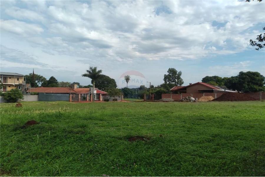 Foto Terreno en Venta en San Pedro Casco Antiguo, Encarnación, Itapúa - G 315.000.000 - TEV1563 - BienesOnLine