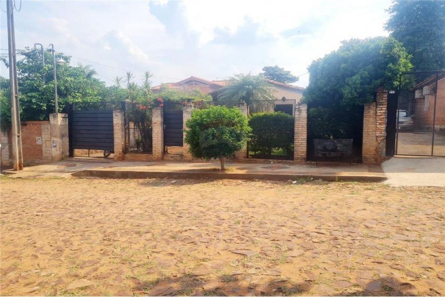 Foto Casa en Venta en Centro de Villa Eloísa, Villa Elisa, Central - G 415.000.000 - CAV2261 - BienesOnLine