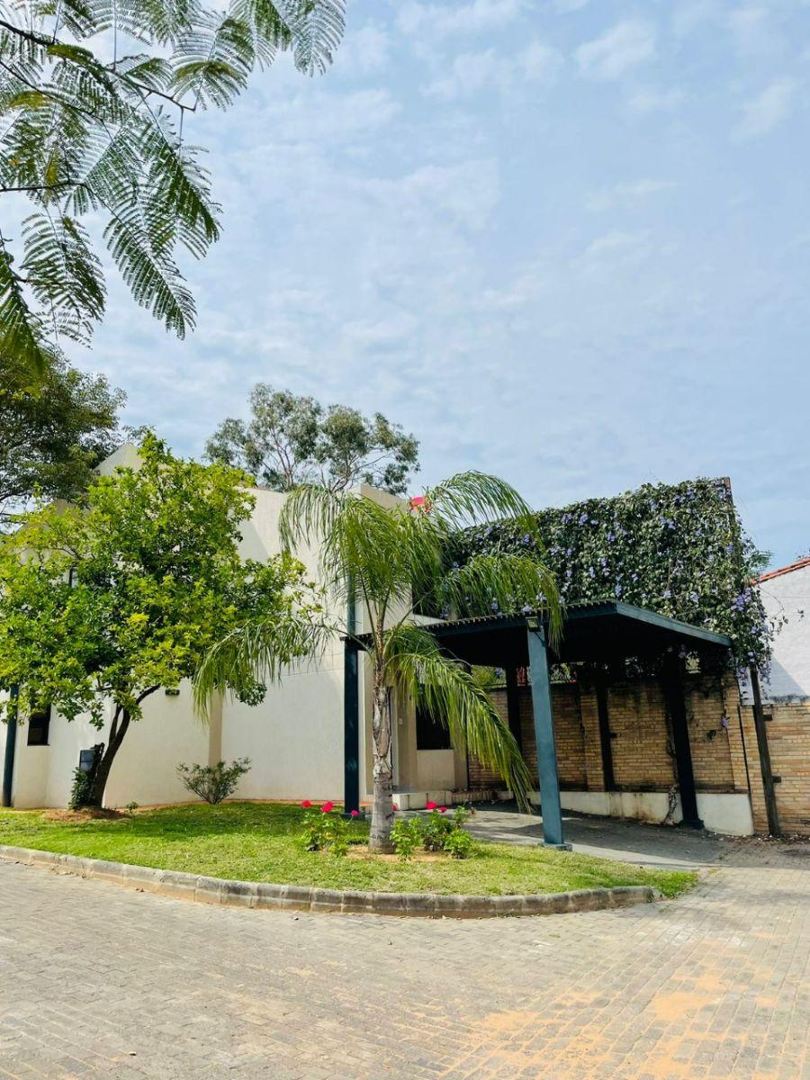 Foto Casa en Venta en Villa Adela, Condominio Boulevard Jardines, Luque, Central - U$D 145.000 - CAV2372 - BienesOnLine