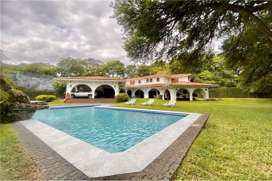 Foto Casa en Venta en Ita Enramada, Lambaré, Central - U$D 522.000 - CAV2265 - BienesOnLine