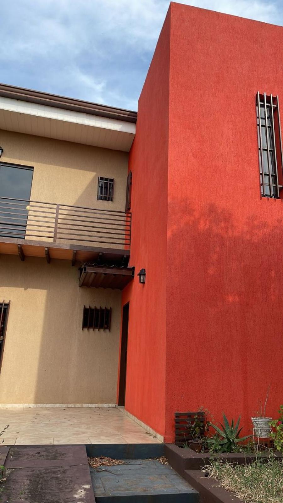 Home in Metric Way