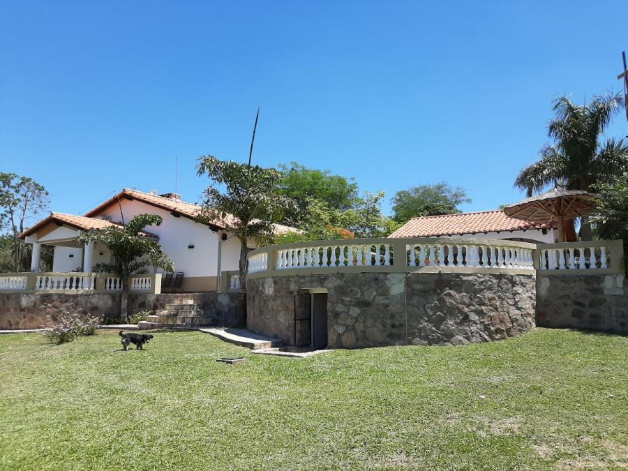 Foto Casa en Venta en Caacup, Cordillera - U$D 960.000 - CAV1417 - BienesOnLine