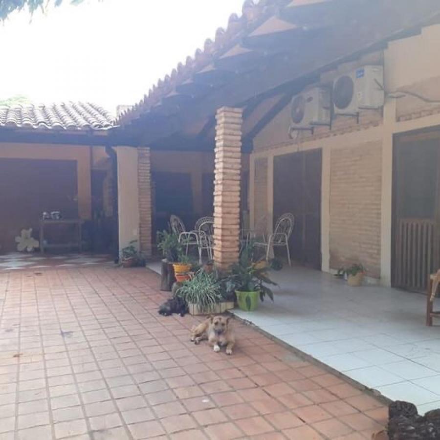 Foto Casa en Venta en Tajasuapé, San Lorenzo, Central - G 450.000.000 - CAV1492 - BienesOnLine