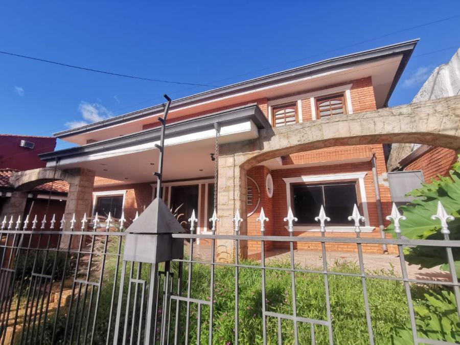 Foto Casa en Venta en Villa Morra, Asuncin - U$D 350.000 - CAV1558 - BienesOnLine