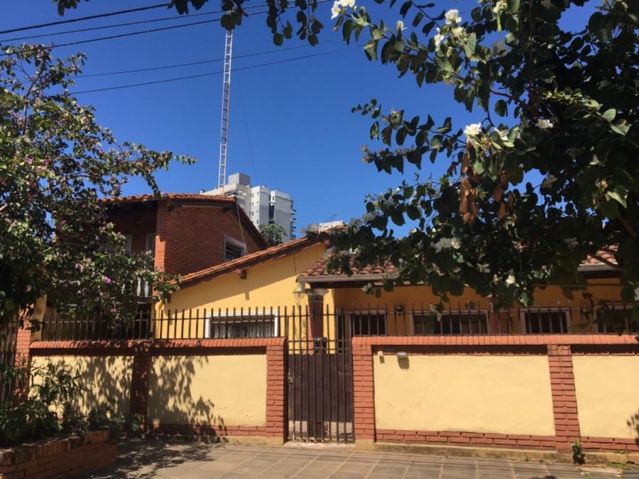 Foto Casa en Venta en San Jorge, Asuncin - U$D 350.000 - CAV826 - BienesOnLine