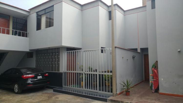 Foto Casa en Venta en CHORRILLOS, Chorrillos, Lima - U$D 205.000 - CAV26183 - BienesOnLine