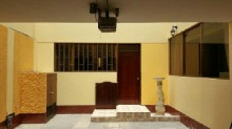 Foto Casa en Alquiler en San Borja, Lima - U$D 1.800 - CAA18183 - BienesOnLine