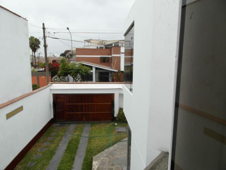 Foto Cochera en Alquiler en San Borja, Lima - S/. 250 - CCA15311 - BienesOnLine