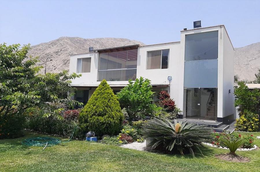 Foto Casa en Venta en Cieneguilla, Lima - U$D 420.000 - CAV34958 - BienesOnLine