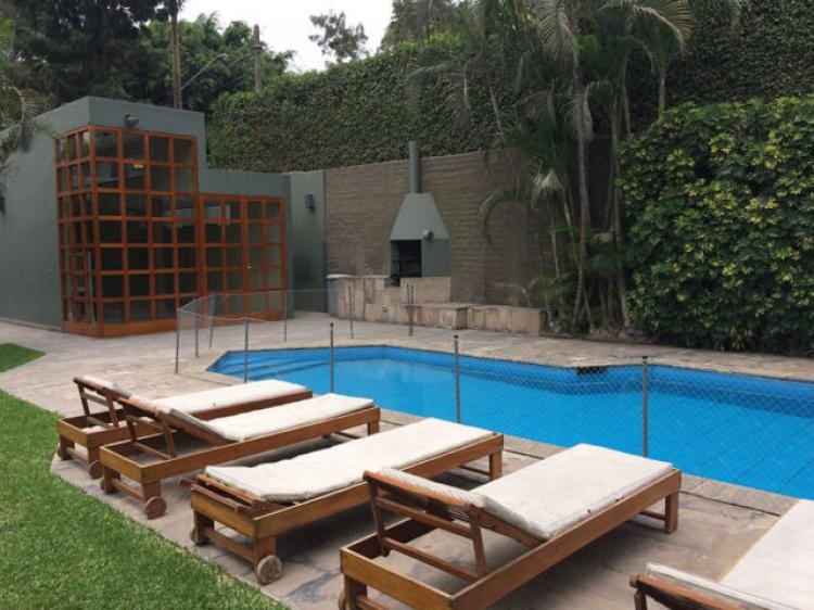 Foto Casa en Venta en LA MOLINA, La Molina, Lima - U$D 845.000 - CAV19301 - BienesOnLine