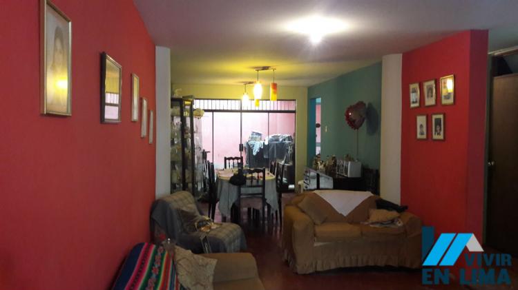 Foto Casa en Venta en AV 2 DE OCTUBRE, Lima - U$D 150.000 - CAV23088 - BienesOnLine