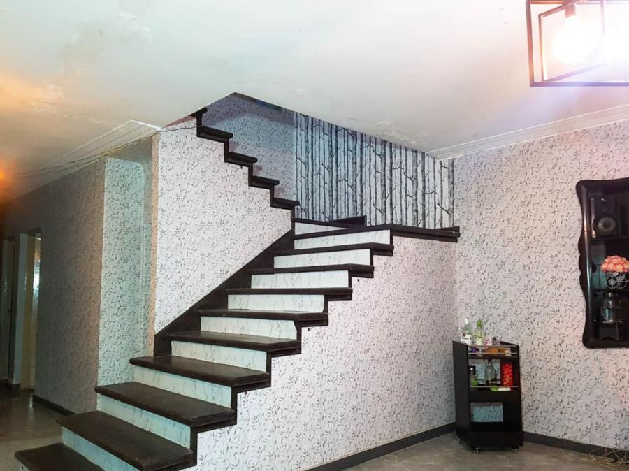 Home in Metric Way