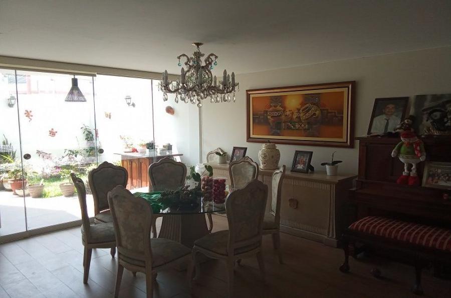 Foto Casa en Venta en Santiago De Surco, Lima - U$D 395.000 - CAV38379 - BienesOnLine