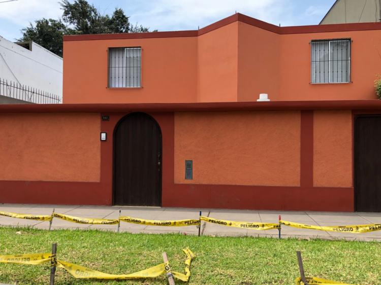 Foto Casa en Venta en Santiago de Surco, Lima, Lima - U$D 550.000 - CAV24412 - BienesOnLine