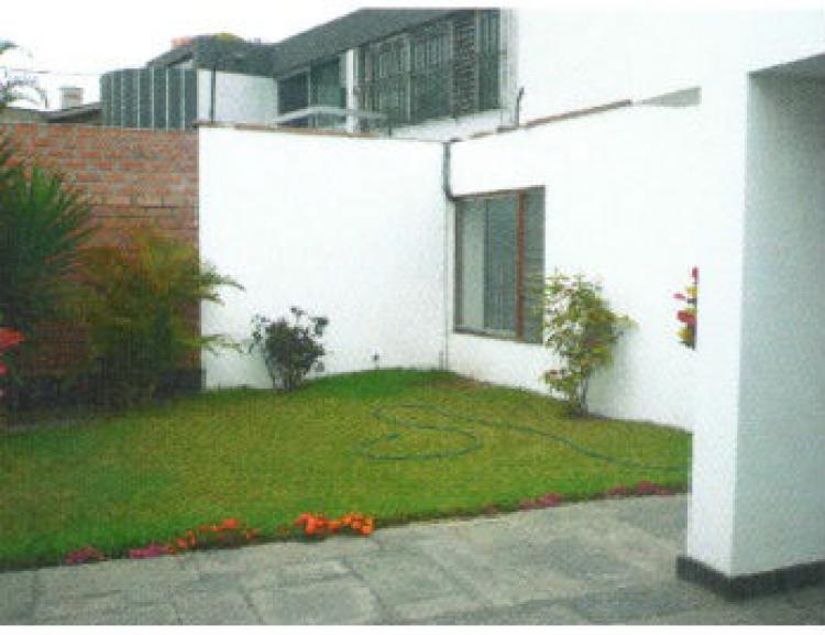 Foto Casa en Venta en Miraflores, Miraflores, Lima - U$D 840.000 - CAV13111 - BienesOnLine
