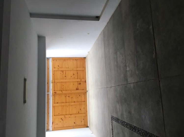 Home in Metric Way