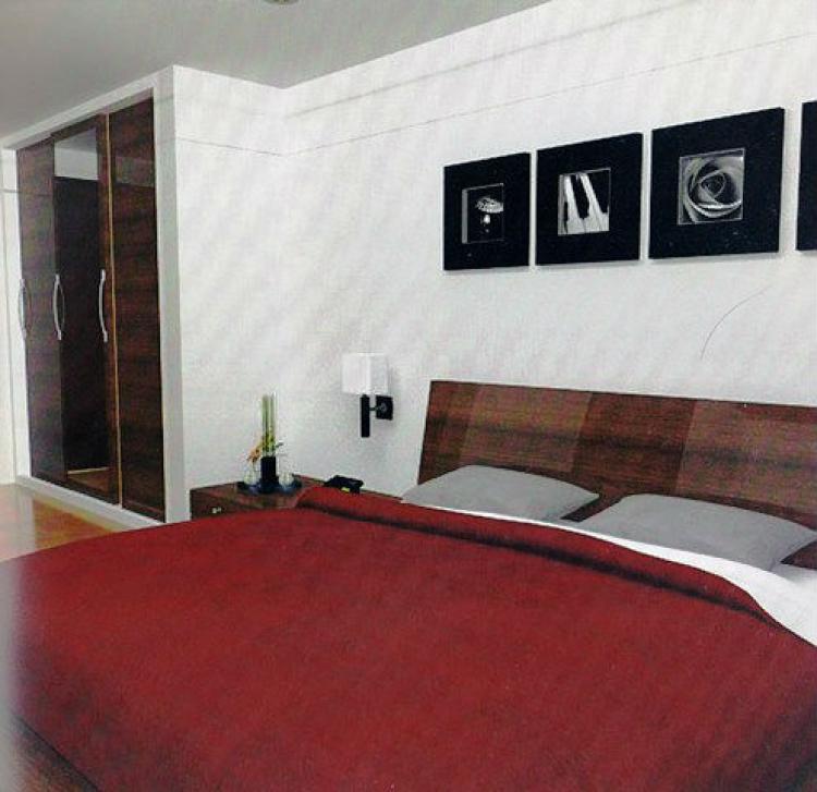 Home in Metric Way