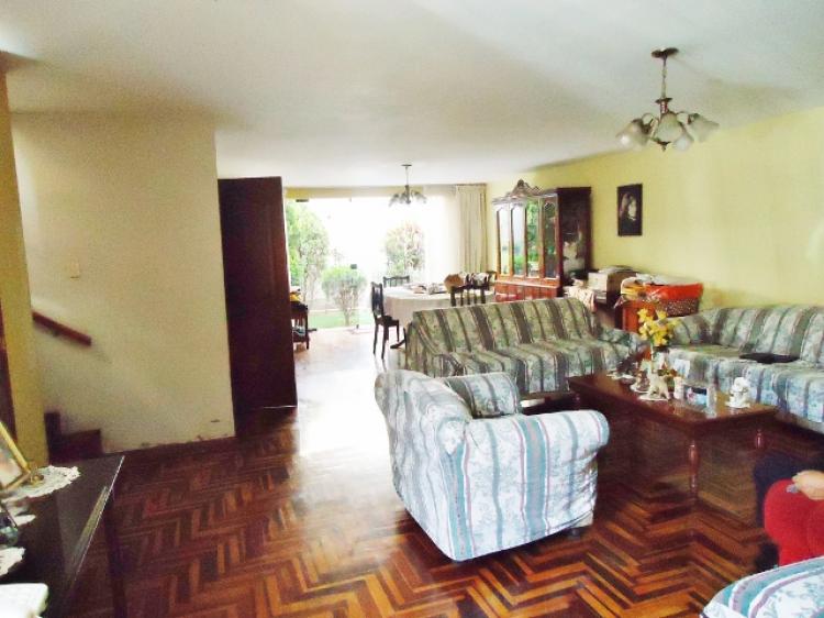 Foto Casa en Venta en Santa Raquel, La Molina, Lima - U$D 330.000 - CAV8059 - BienesOnLine