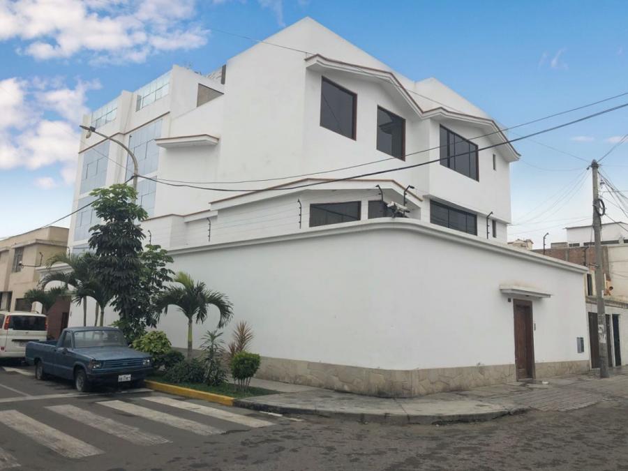 Foto Casa en Venta en Trujillo, Trujillo, Trujillo - U$D 410.000 - CAV29486 - BienesOnLine