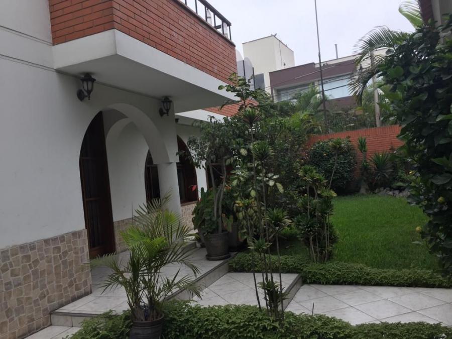 Foto Casa en Venta en Surco, San Borja, Lima - U$D 840.000 - CAV29154 - BienesOnLine