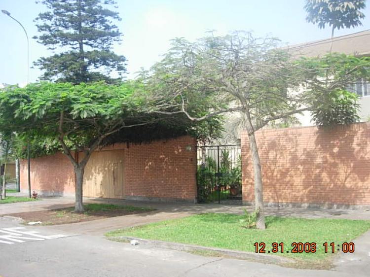 Foto Casa en Venta en Santiago de Surco, Lima - U$D 595.000 - CAV1212 - BienesOnLine