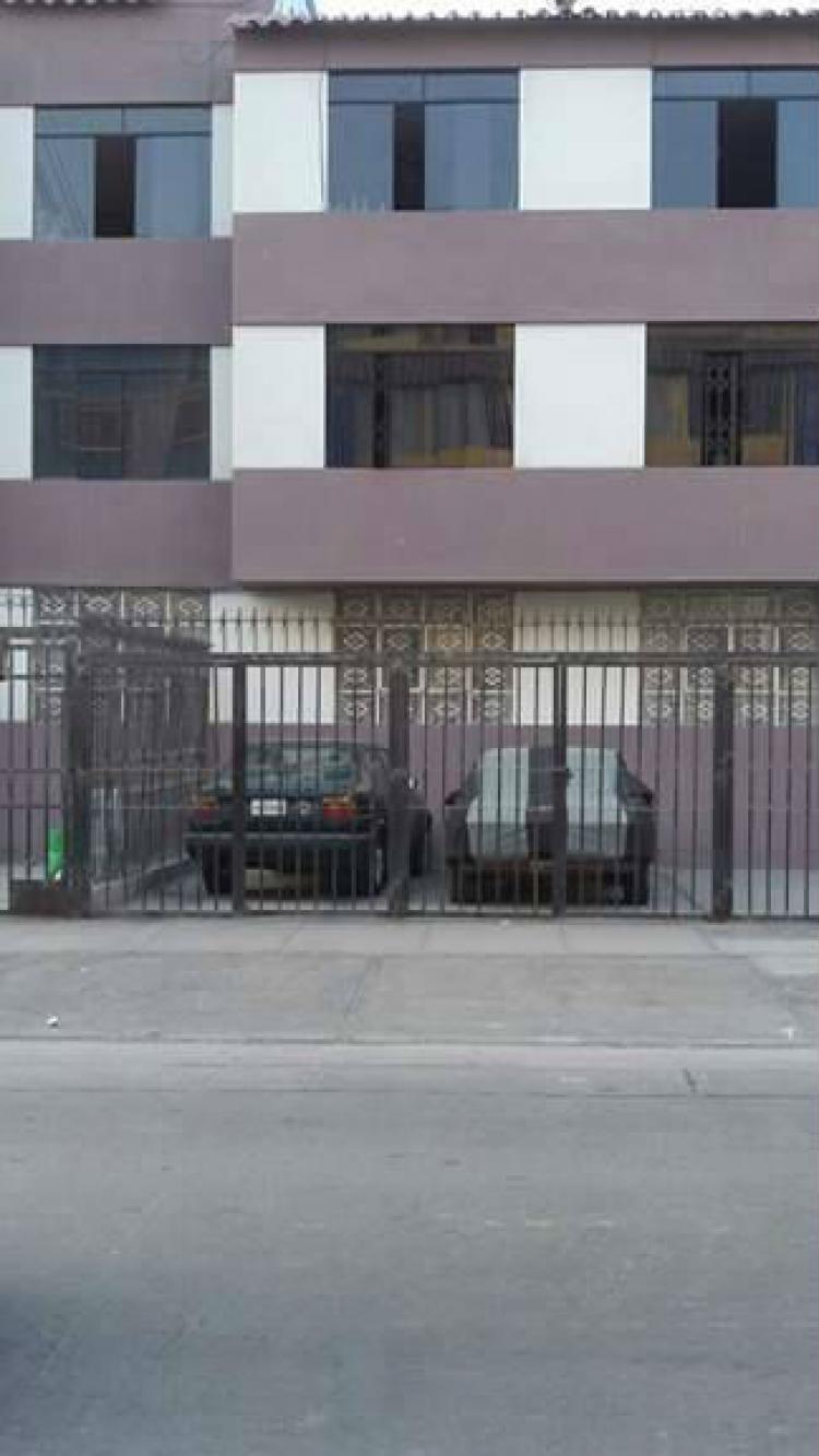 Foto Departamento en Venta en SURQUILLO, Surquillo, Lima - U$D 135.000 - DEV22934 - BienesOnLine