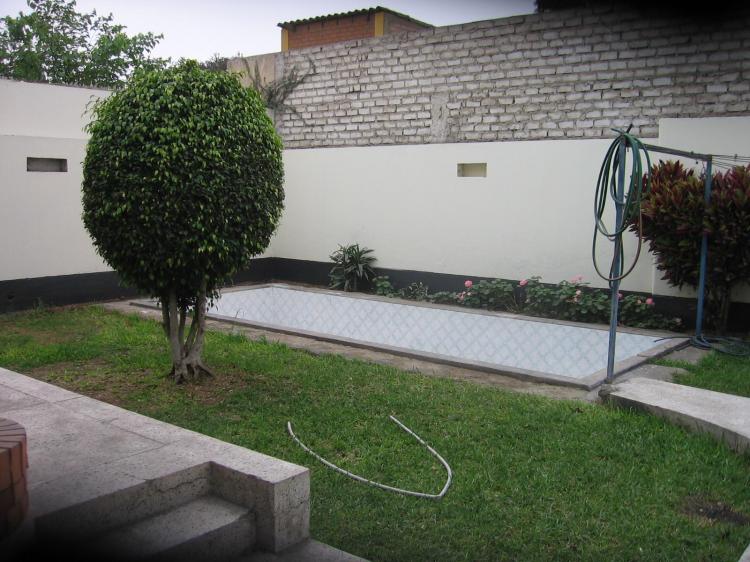 Foto Casa en Venta en Cerca a Boulevard, San Borja, Lima - U$D 370.000 - CAV1028 - BienesOnLine