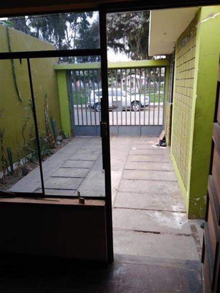 Foto Casa en Venta en Los Olivos, Los Olivos, Lima - U$D 230.000 - CAV19853 - BienesOnLine