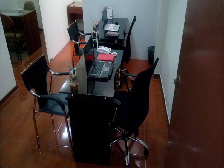 Foto Oficina en Alquiler en Miraflores, Miraflores, Lima - U$D 120 - OFA18496 - BienesOnLine