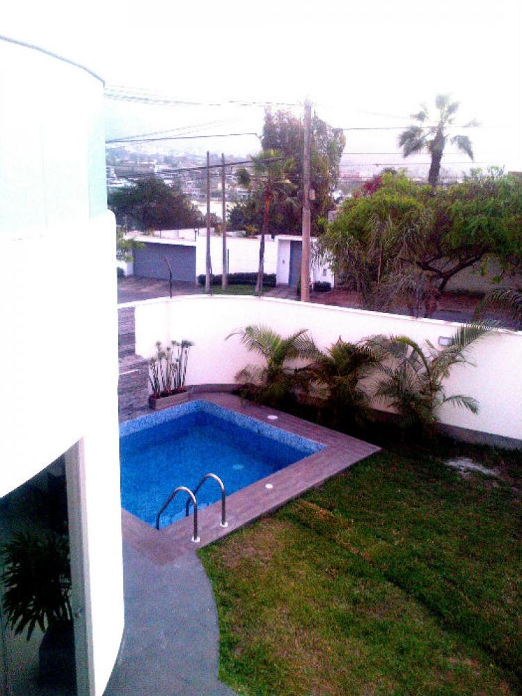 Foto Casa en Venta en la molina, La Molina, Lima - U$D 640.000 - CAV15512 - BienesOnLine