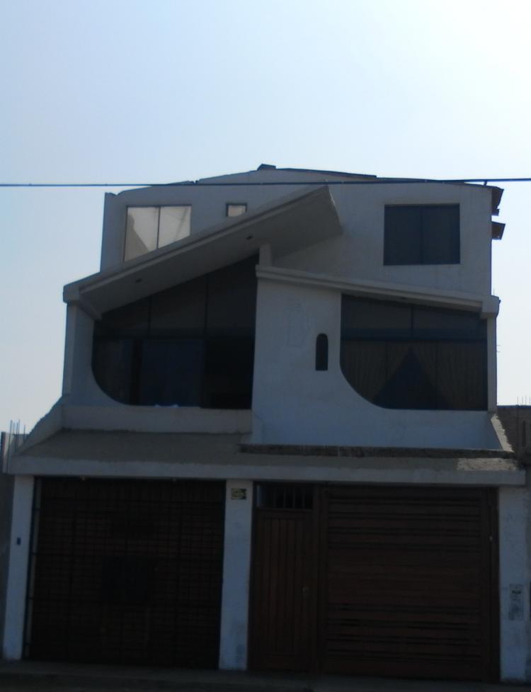 Foto Casa en Venta en Chorrillos, Lima - U$D 165.000 - CAV9834 - BienesOnLine