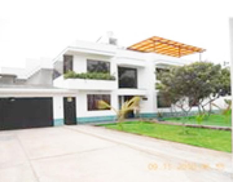 Foto Casa en Alquiler en CHORRILLOS, , Lima - S/. 1.300 - CAA4497 - BienesOnLine