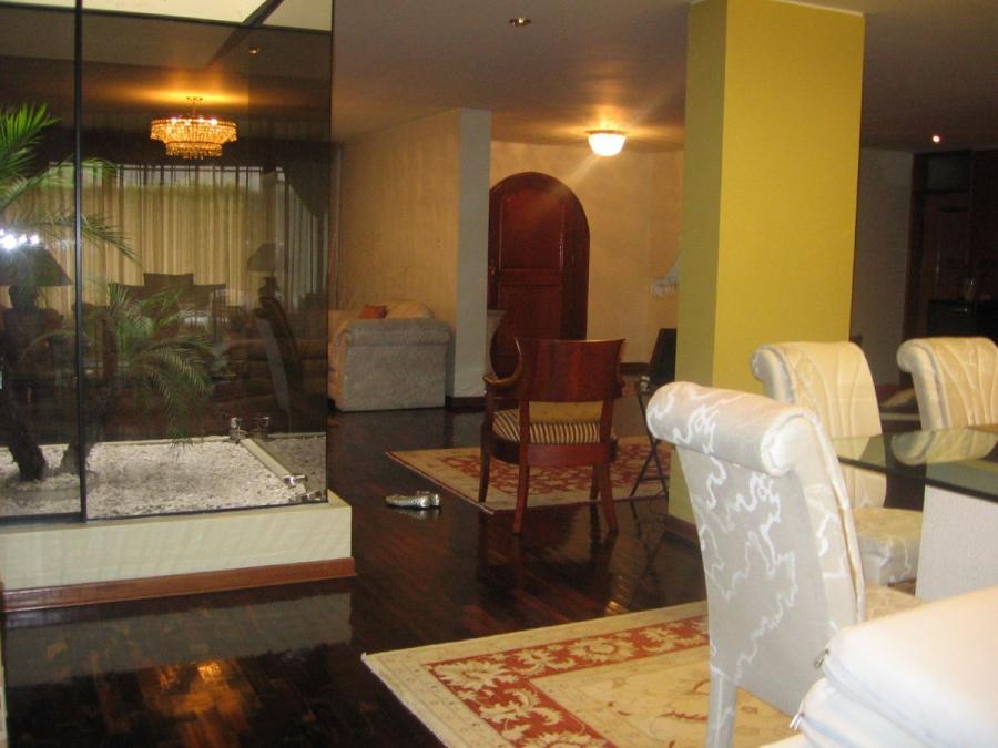 Foto Casa en Venta en San Borja, San Borja, Lima - U$D 850.000 - CAV35009 - BienesOnLine