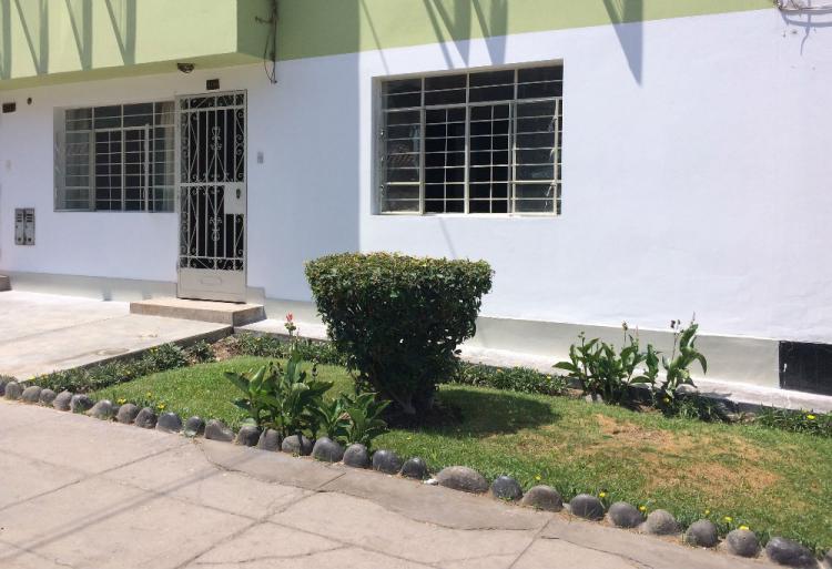 Foto Casa en Venta en Cercado Lima, Lima, Lima - U$D 120.000 - CAV15942 - BienesOnLine