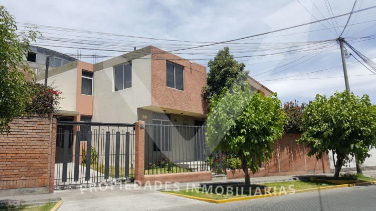 Foto Casa en Venta en Arequipa, Arequipa - U$D 790.000 - CAV24302 - BienesOnLine