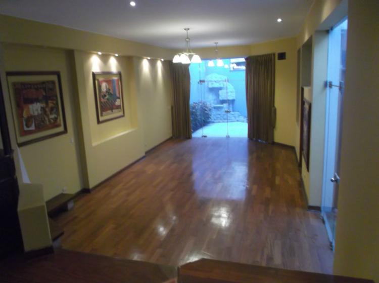Foto Casa en Venta en SANTIAGO DE SURCO, Santiago De Surco, Lima - U$D 405.000 - CAV12759 - BienesOnLine