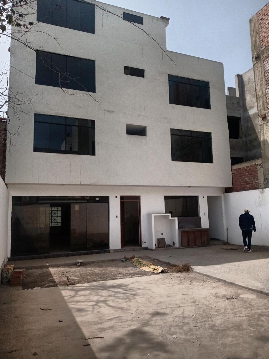 Foto Casa en Venta en La Molina, Lima - U$D 520.000 - CAV35531 - BienesOnLine